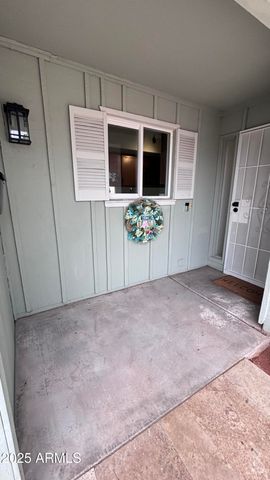 4031 W DENTON Lane, Phoenix, AZ 85019