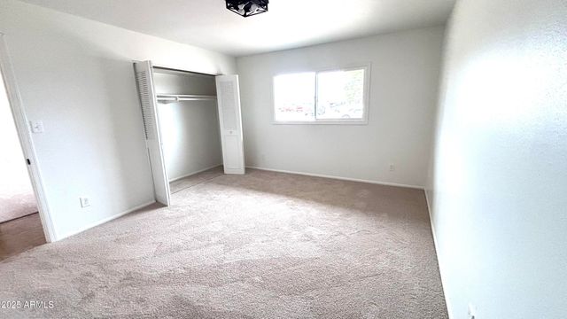 4031 W DENTON Lane, Phoenix, AZ 85019