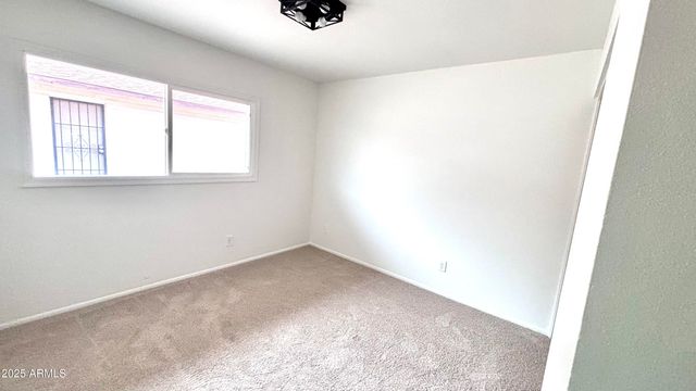 4031 W DENTON Lane, Phoenix, AZ 85019