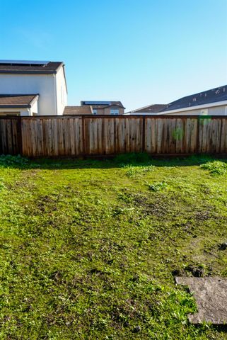 10100 Downy Birch Dr, Stockton, CA 95219