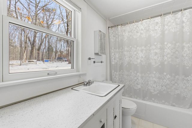 61 Wallace Point Road, Moultonborough, NH 03254