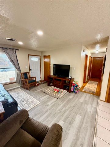 2306 NW 47th St, Lawton, OK 73505