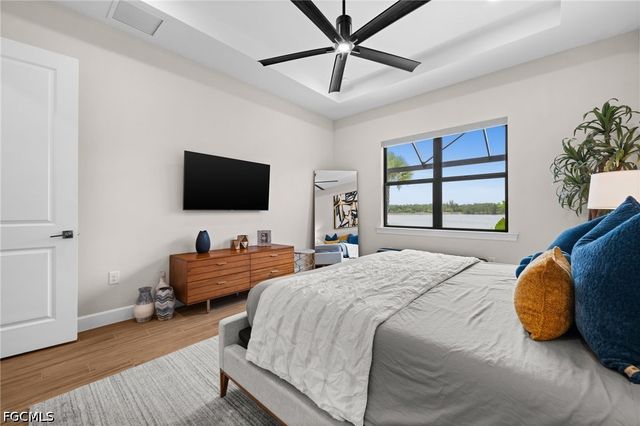 19025 Aqua Shore DR, Fort Myers, FL 33913