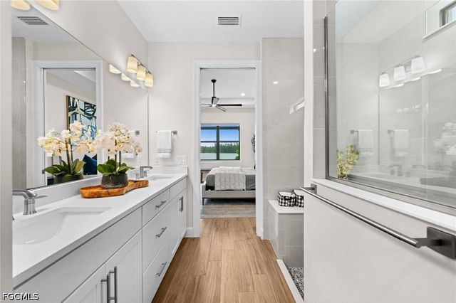 19025 Aqua Shore DR, Fort Myers, FL 33913