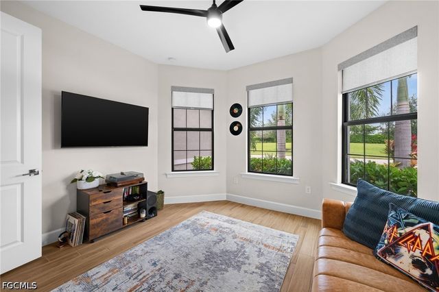 19025 Aqua Shore DR, Fort Myers, FL 33913