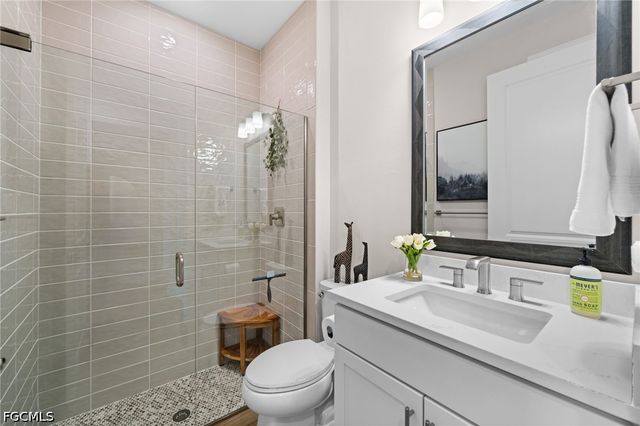 19025 Aqua Shore DR, Fort Myers, FL 33913