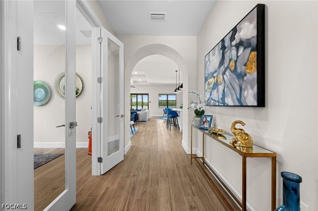19025 Aqua Shore DR, Fort Myers, FL 33913