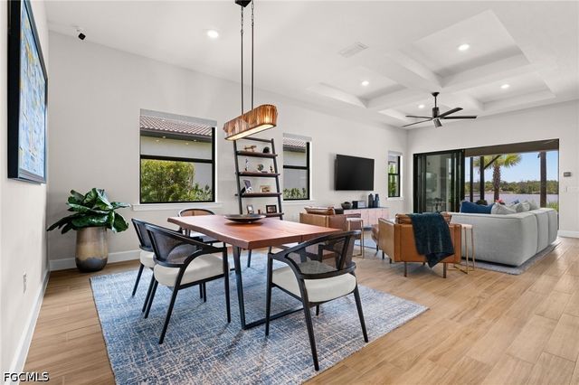19025 Aqua Shore DR, Fort Myers, FL 33913