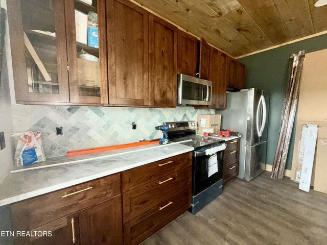1587 Rainbow Ridge Way, Sevierville, TN 37862