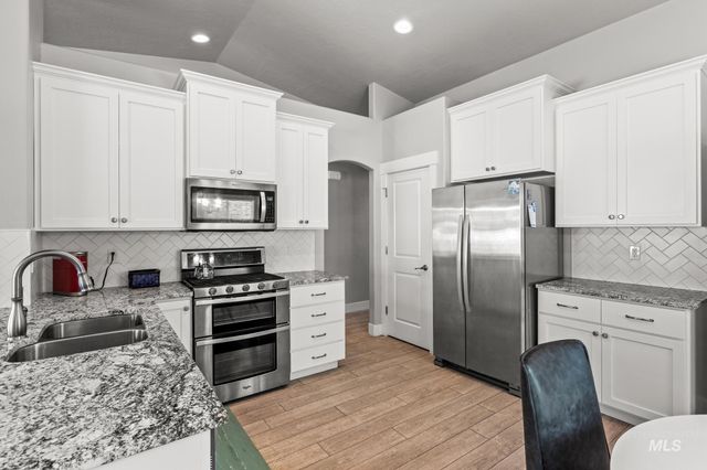 319 N Baxter Way, Eagle, ID 83616