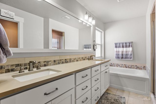 319 N Baxter Way, Eagle, ID 83616