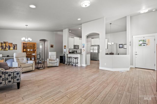 319 N Baxter Way, Eagle, ID 83616