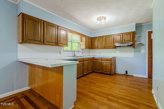 812 Redbud Drive, Greeneville, TN 37743