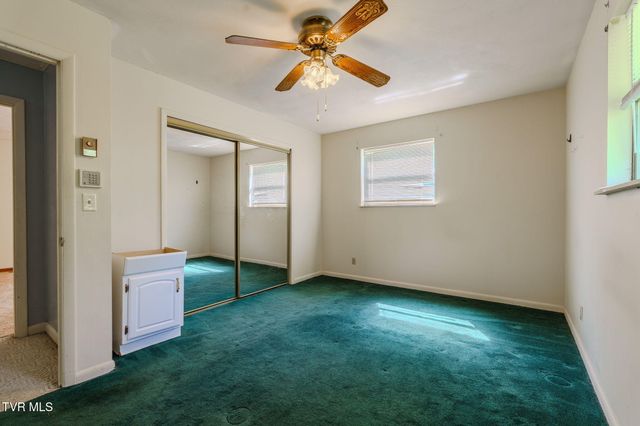 812 Redbud Drive, Greeneville, TN 37743