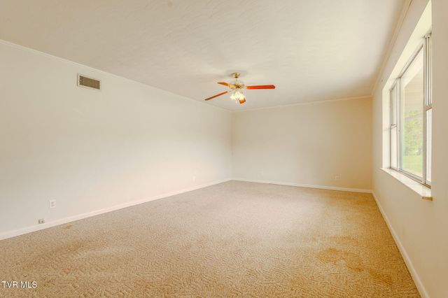 812 Redbud Drive, Greeneville, TN 37743