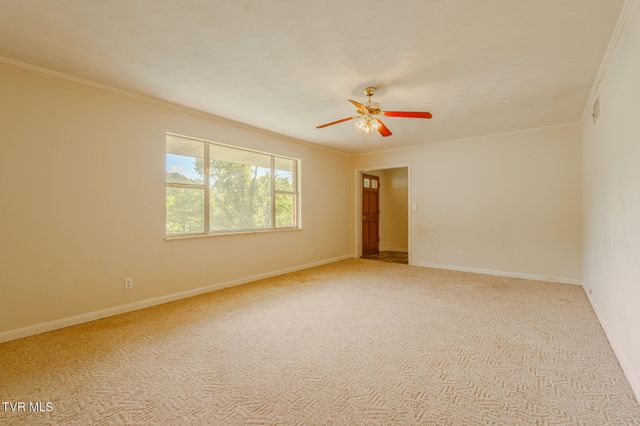 812 Redbud Drive, Greeneville, TN 37743