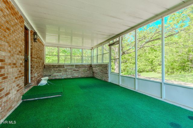 812 Redbud Drive, Greeneville, TN 37743