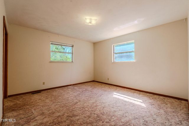 812 Redbud Drive, Greeneville, TN 37743