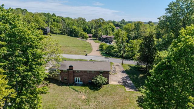 812 Redbud Drive, Greeneville, TN 37743