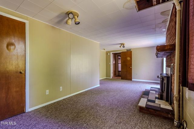 812 Redbud Drive, Greeneville, TN 37743
