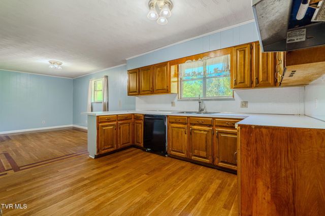 812 Redbud Drive, Greeneville, TN 37743