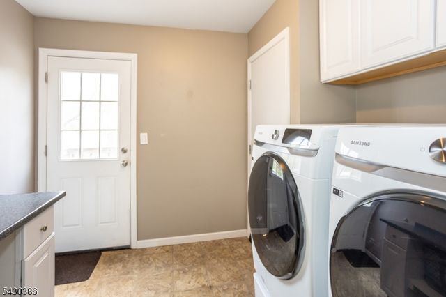9 Mulberry Ct, Roxbury Twp., NJ 07876