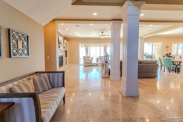 2012 Pritchard Pt, Navarre, FL 32566