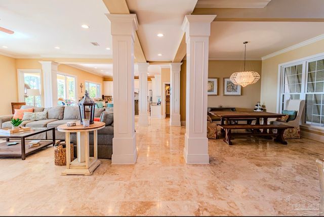 2012 Pritchard Pt, Navarre, FL 32566