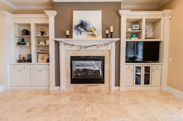 2012 Pritchard Pt, Navarre, FL 32566