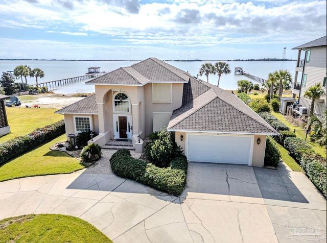 2012 Pritchard Pt, Navarre, FL 32566