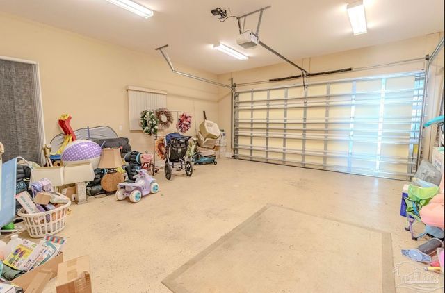 2012 Pritchard Pt, Navarre, FL 32566