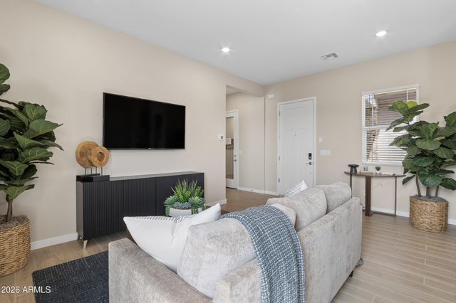 32380 N Cherry Street, San Tan Valley, AZ 85143