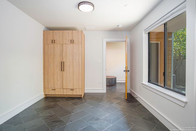 310 Clay St Bldg 15, San Antonio, TX 78204