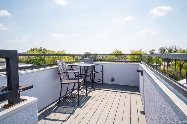 310 Clay St Bldg 15, San Antonio, TX 78204