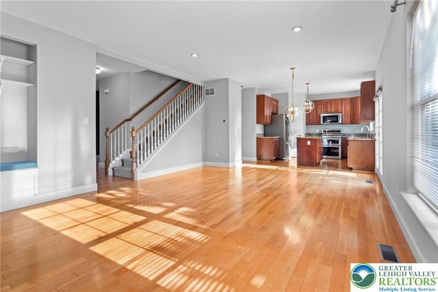 437 Sawgrass Drive, Upper Macungie Twp, PA 18104
