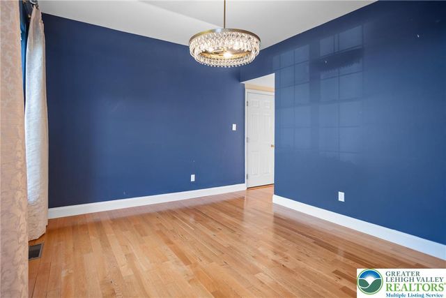 437 Sawgrass Drive, Upper Macungie Twp, PA 18104