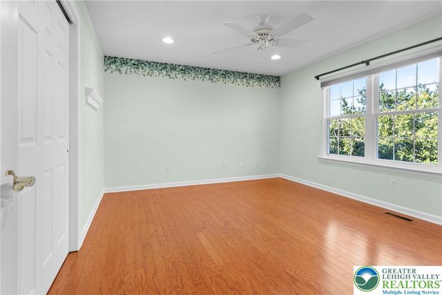 437 Sawgrass Drive, Upper Macungie Twp, PA 18104
