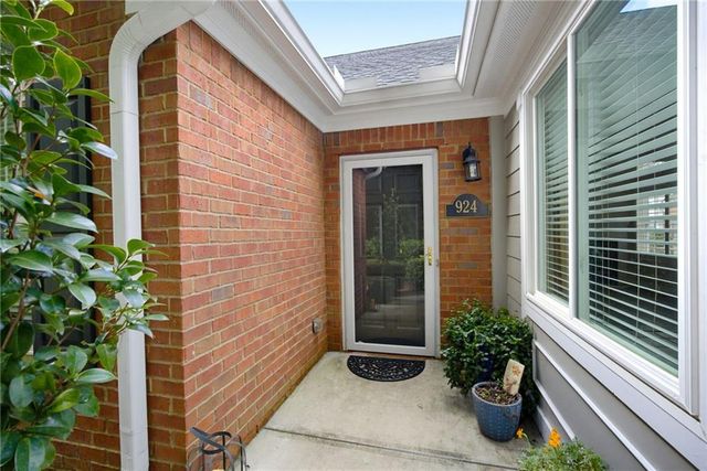 924 Burnt Hickory Circle NW, Marietta, GA 30064