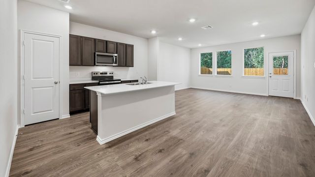 412 Tall Cedar Way, Princeton, TX 75407