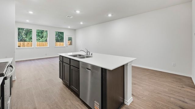 412 Tall Cedar Way, Princeton, TX 75407