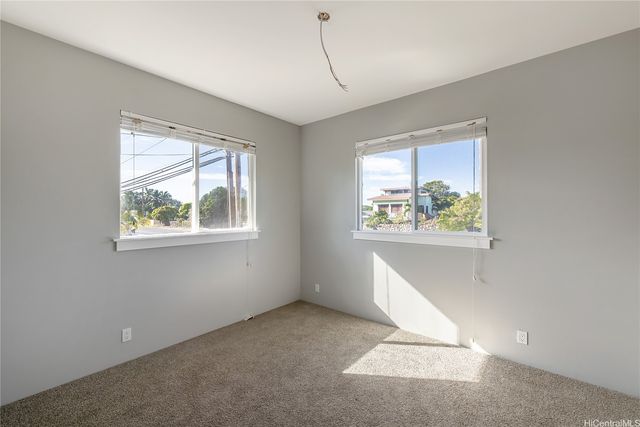 84-674 Farrington Highway 1, Waianae, HI 96792