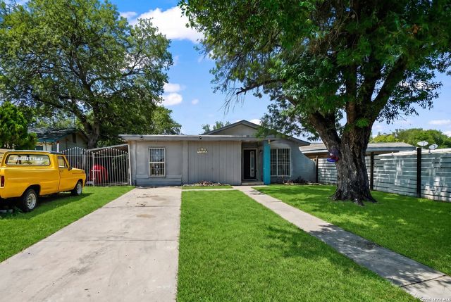 5727 Bienville Dr, San Antonio, TX 78233