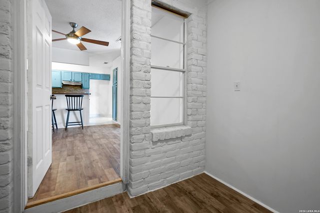 5727 Bienville Dr, San Antonio, TX 78233