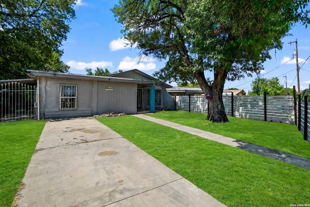 5727 Bienville Dr, San Antonio, TX 78233