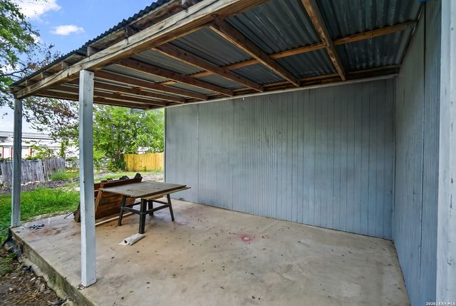 5727 Bienville Dr, San Antonio, TX 78233