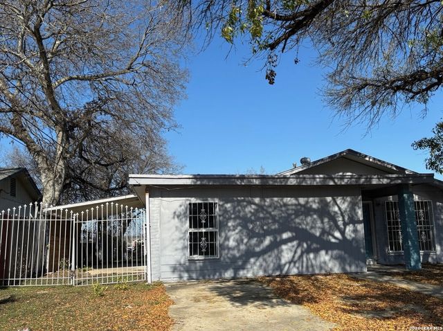 5727 Bienville Dr, San Antonio, TX 78233