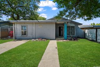 5727 Bienville Dr, San Antonio, TX 78233
