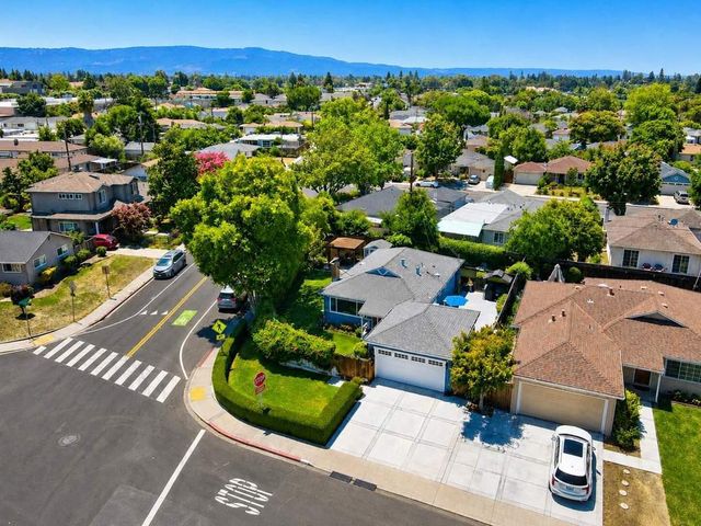 1718 Pomeroy Avenue, Santa Clara, CA 95051