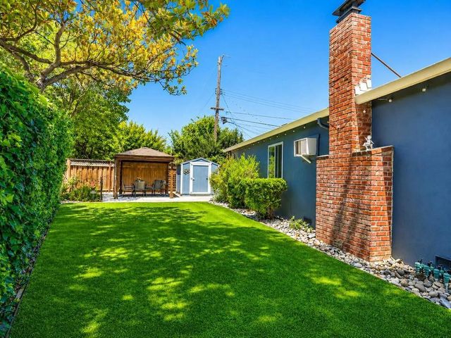 1718 Pomeroy Avenue, Santa Clara, CA 95051