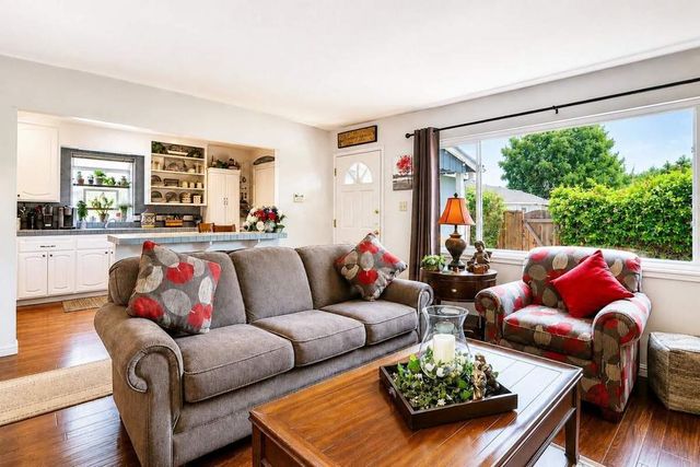 1718 Pomeroy Avenue, Santa Clara, CA 95051